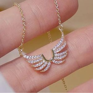 🆕 NEW 14K Gold Plated Diamond Angel Wing 🪽 Necklace